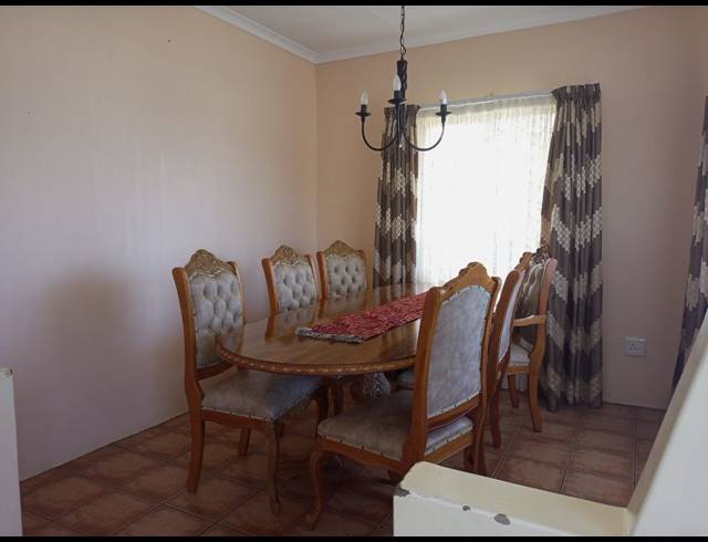 3 BEDROOM FREESTANDING FOR SALE IN WOODLANDS
